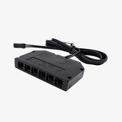 [ACC.005.214] VOLTA | Caja de distribución 6xVLT (Hembra) y 1xVLT (Macho) – Unicolor 2CH 4A (3A/Salida) | Cable 30cm